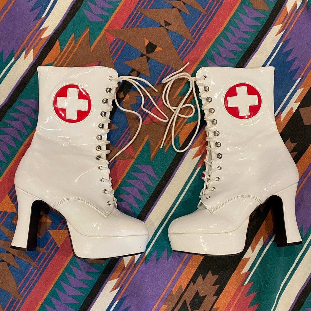 Funtaisma Nurse Gogo Boots